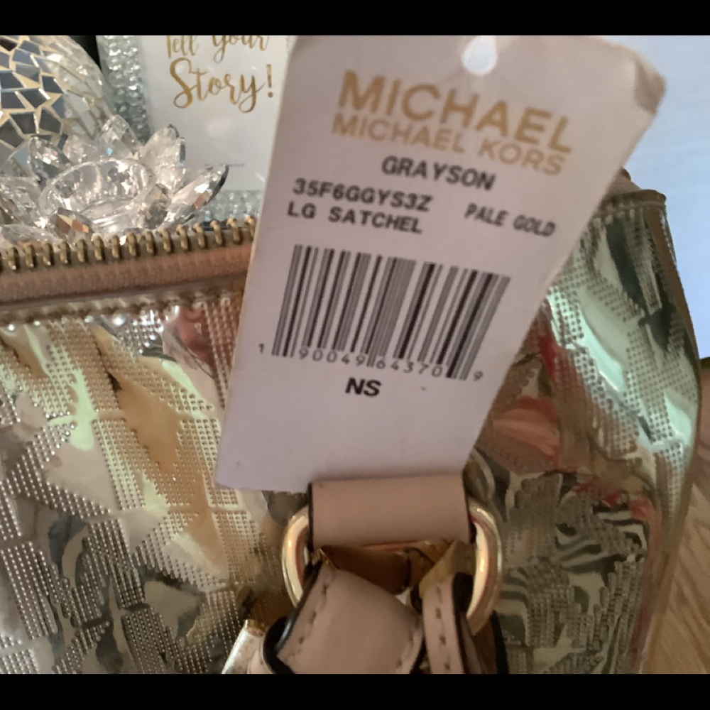 Beautiful leather gold Michael kors satchel bag - Picture 3 of 7